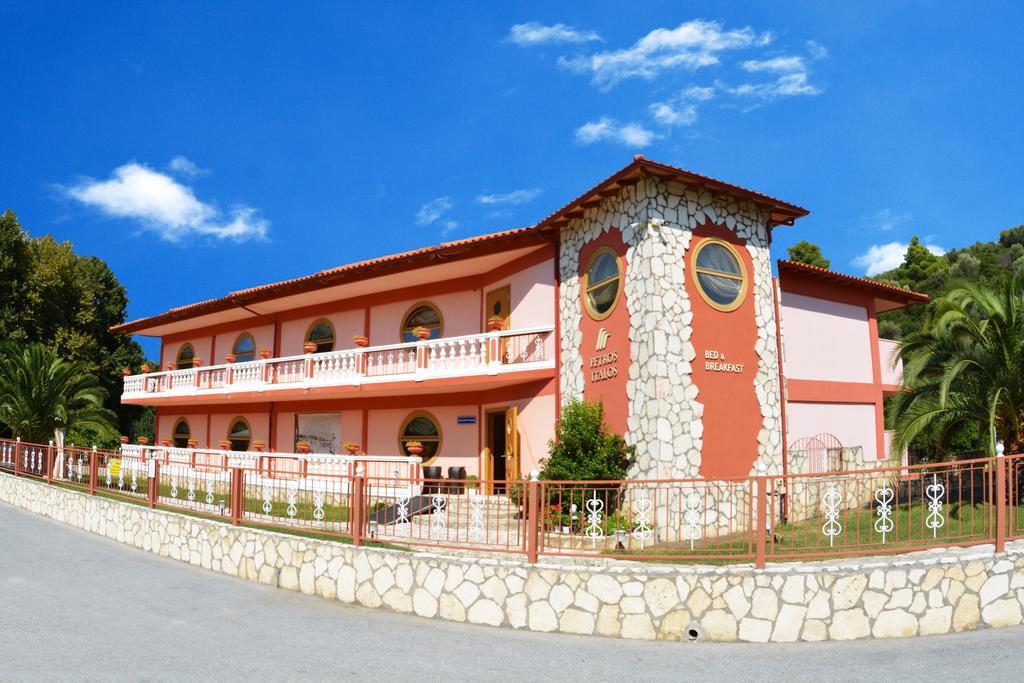 Petros Italos Néos Marmarás Exterior foto